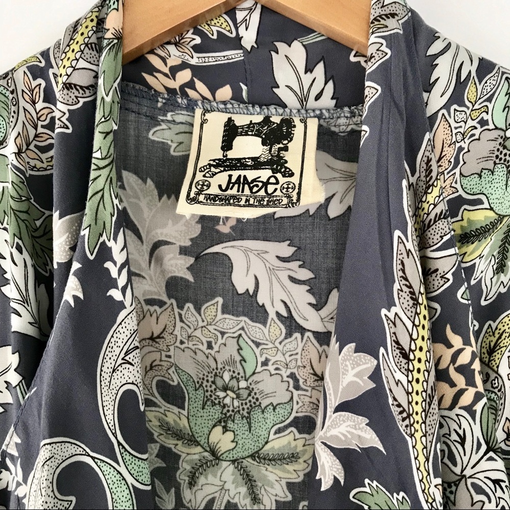 Jaase floral tassel top